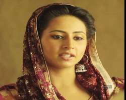 She has also appeared in few Punjabi films along with her appearance on small screen.